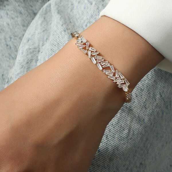 

Rhinestone Decor Bracelet, Gold