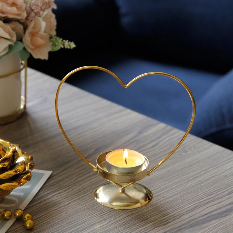 

1pc Heart Shaped Candle Holder, Gold