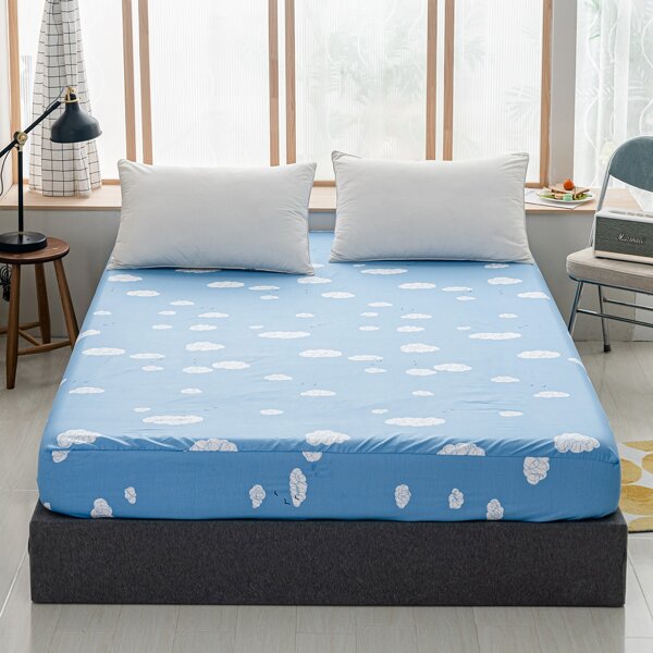 

Cloud Print Fitted Sheet, Multicolor