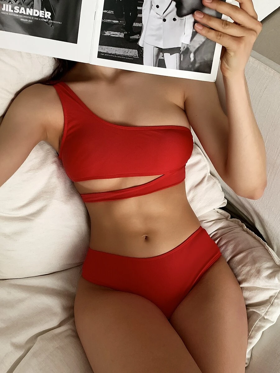 SHEIN Swim Summer Beach Solid Bikini Set Cut-Out One Shoulder Top & Bikini Bottom 2 Piece Bathing Suit - Red - View 1
