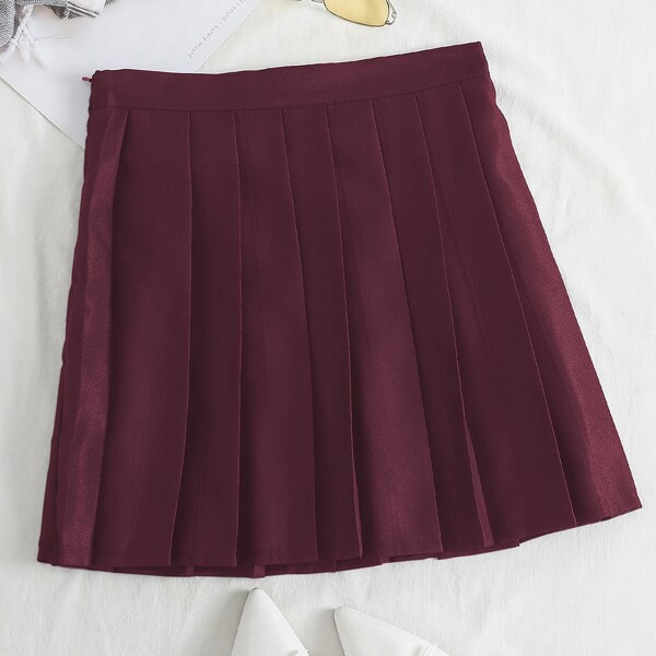 

Pleated Hem Mini Skirt, Burgundy