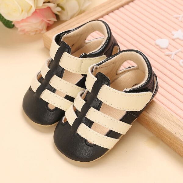 

Baby Boy Two Tone Velcro Strap Sandals, Black