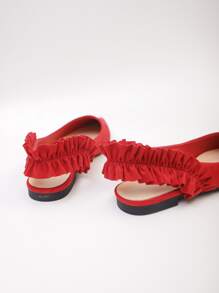 尖頭褶邊裝飾露跟平底鞋