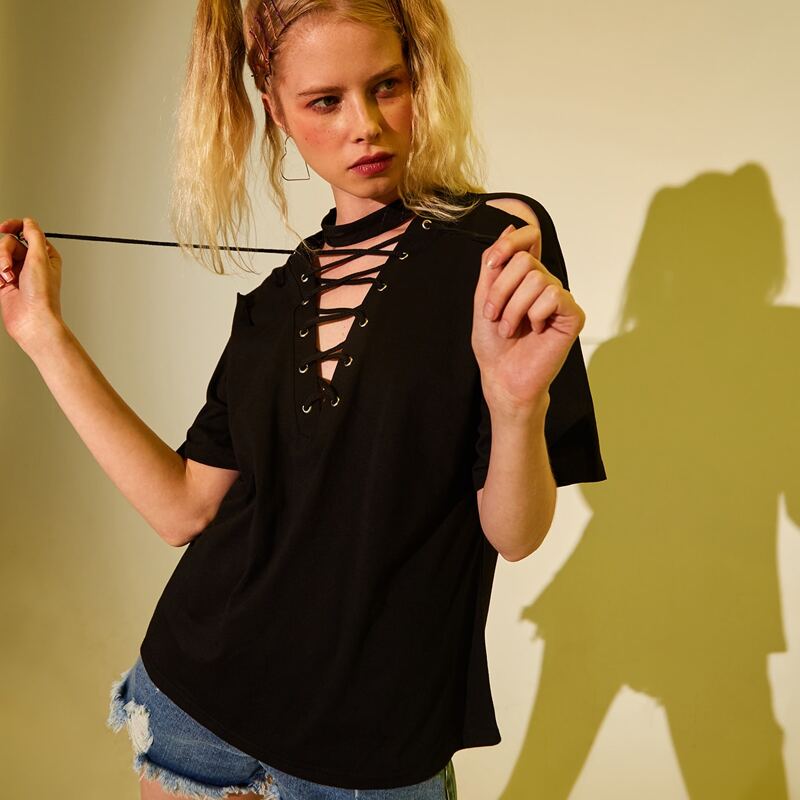 

Lace Up Cut Out Drop Shoulder Tee, Black