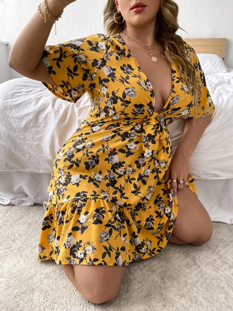 SHEIN Holidaya Plus Floral Print Tie Front Plunging Neck Dress - Mustard Yellow - View 5