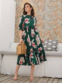 SHEIN فستان سموك بطباعة زهر وبحافة مكشكش