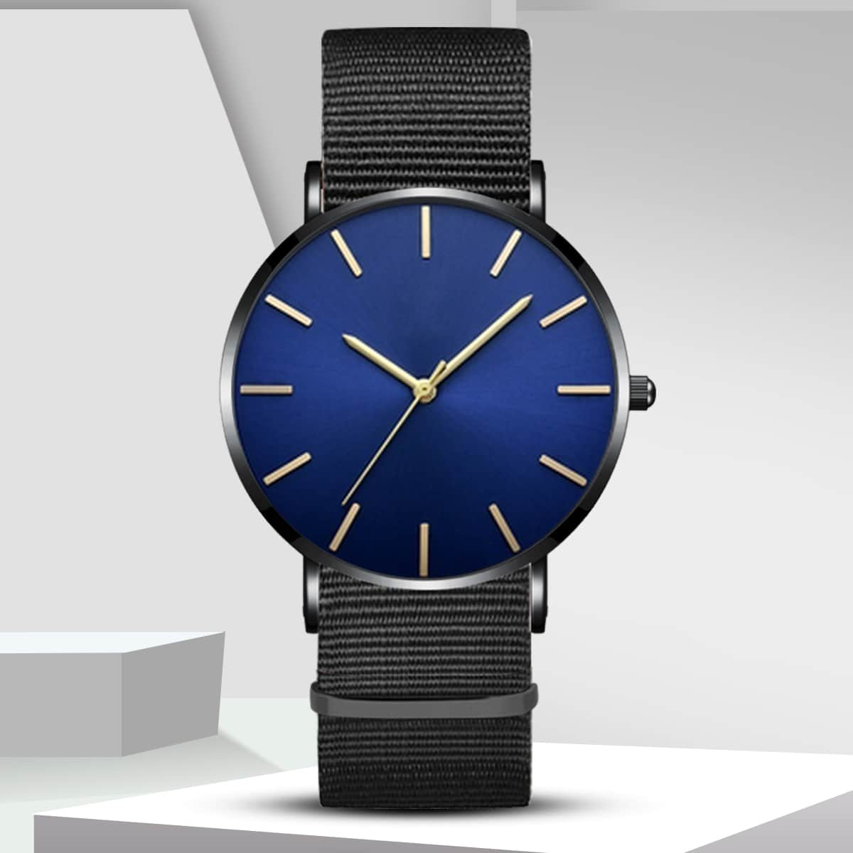 

Guys Nylon Strap Quartz Watch