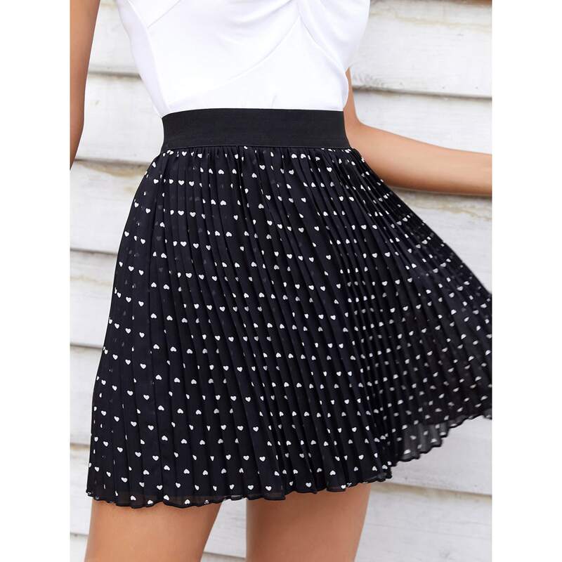 

Confetti Heart Print Pleated Skirt, Black