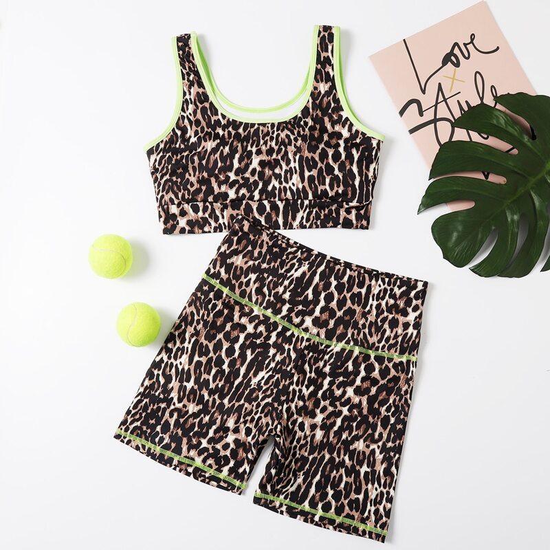 

Cheetah Print Contrast Stitching Sports Set, Multicolor