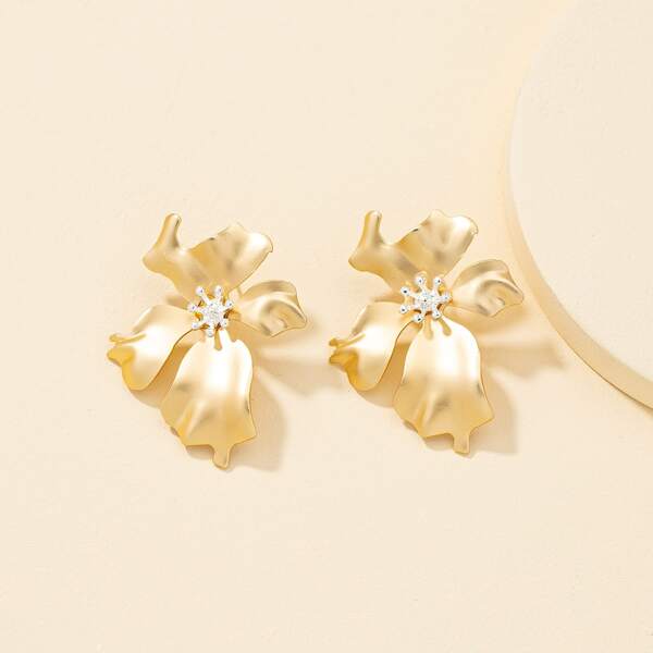 

Flower Shaped Earrings, Gold