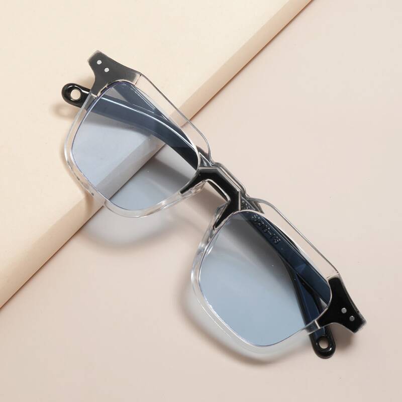 

Square Frame Sunglasses