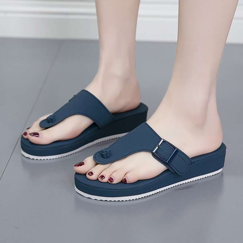 

Solid Buckle Thong Sandals, Navy blue