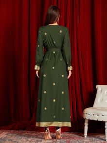 Al Najma 閃光花卉前交叉腰帶超長連衣裙 - 軍綠色 - 查看 2