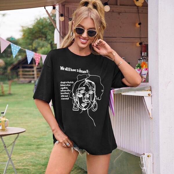 

Slogan and Figure Graphic Top, Black