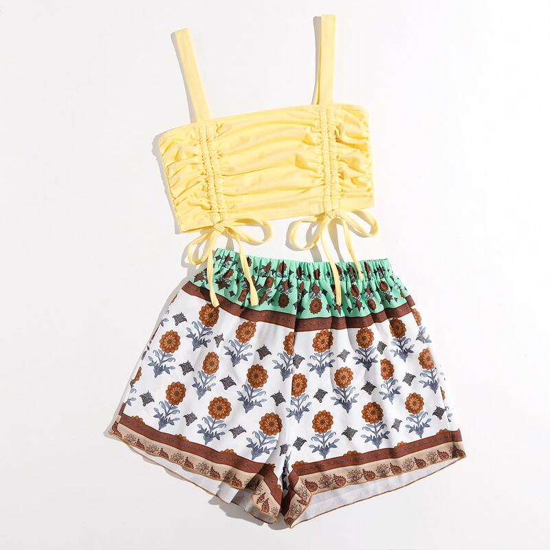 

Solid Ruched Crop Cami & Floral Graphic Shorts, Multicolor