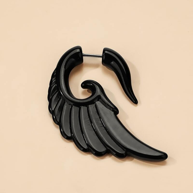 

1pc Wing Ear Cuff, Black