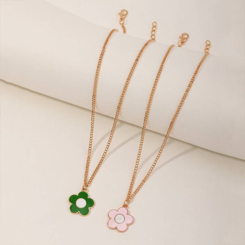 

2pcs Floral Pendant Necklace, Gold