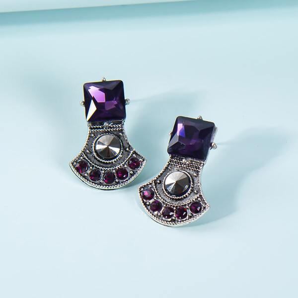 

Rhinestone Decor Stud Earrings, Purple