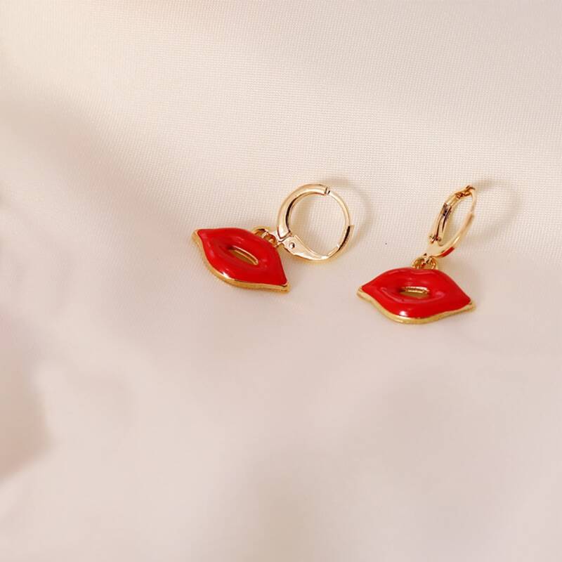 

Lips Drop Earrings, Red