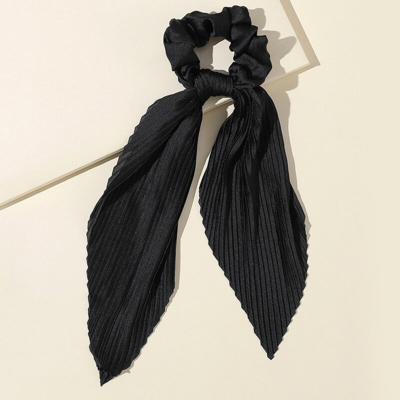 

Knot Design Scrunchie Scarf, Black