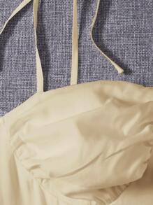 繫肩帶抽褶露肩短版吊帶上衣 - 卡其色 - 查看 4