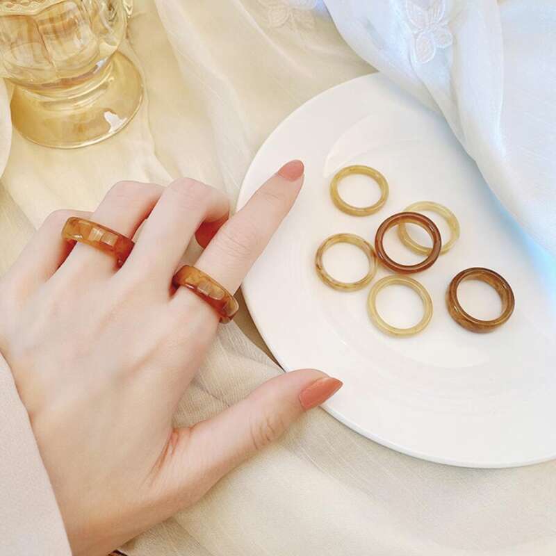 

1pc Random Acrylic Ring, Multicolor