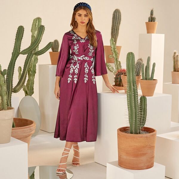 

Floral Print Belted Satin Dress, Burgundy