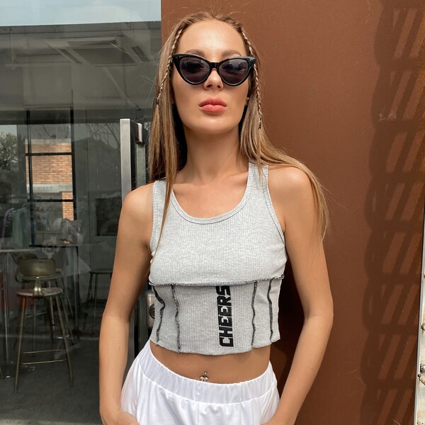 

Scoop Neck Stitch Trim Letter Graphic Crop Top, Light grey