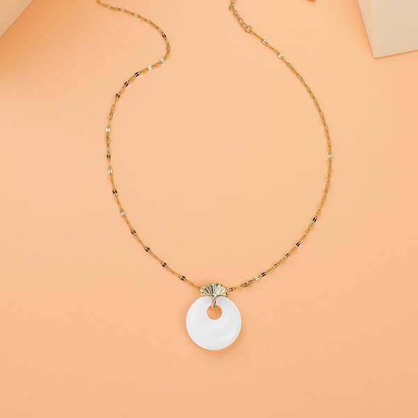 

Hollow Out Round Charm Necklace, Gold