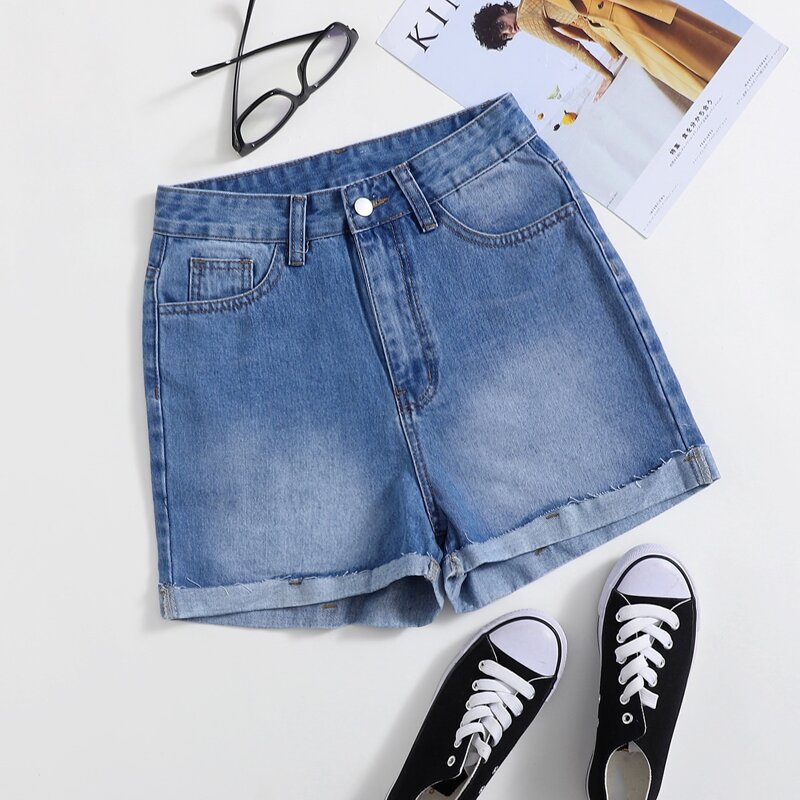 

Cartoon Car Print Denim Shorts, Medium wash