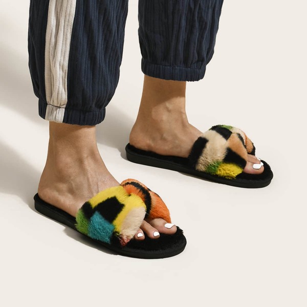 

Color Block Fluffy Slippers, Multicolor