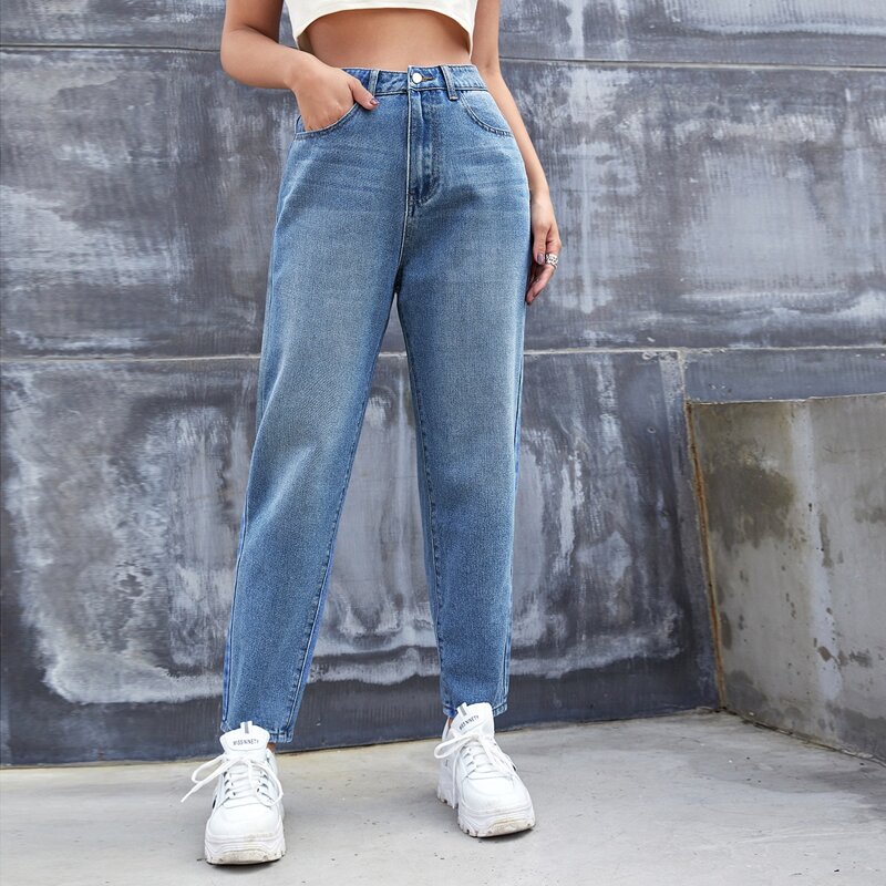 

High-Waisted Slant Pocket Jeans, Medium wash