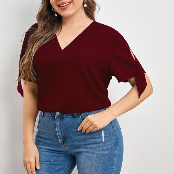 

Plus Solid V-neck Cut Out Blouse, Burgundy
