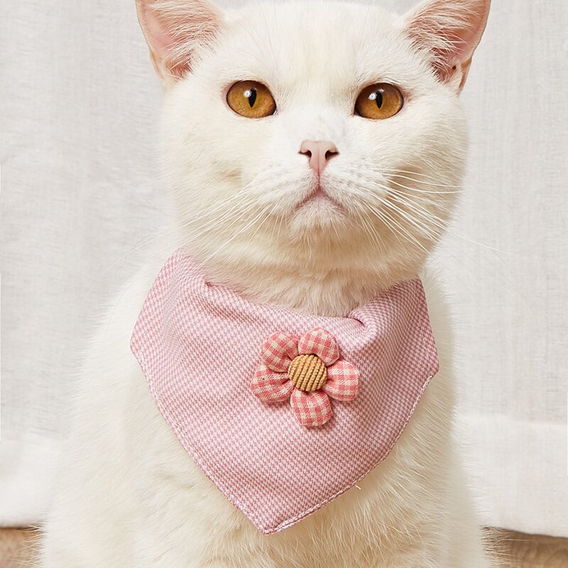 

Flower Detail Pet Scarf With Traction Buckle, Baby pink