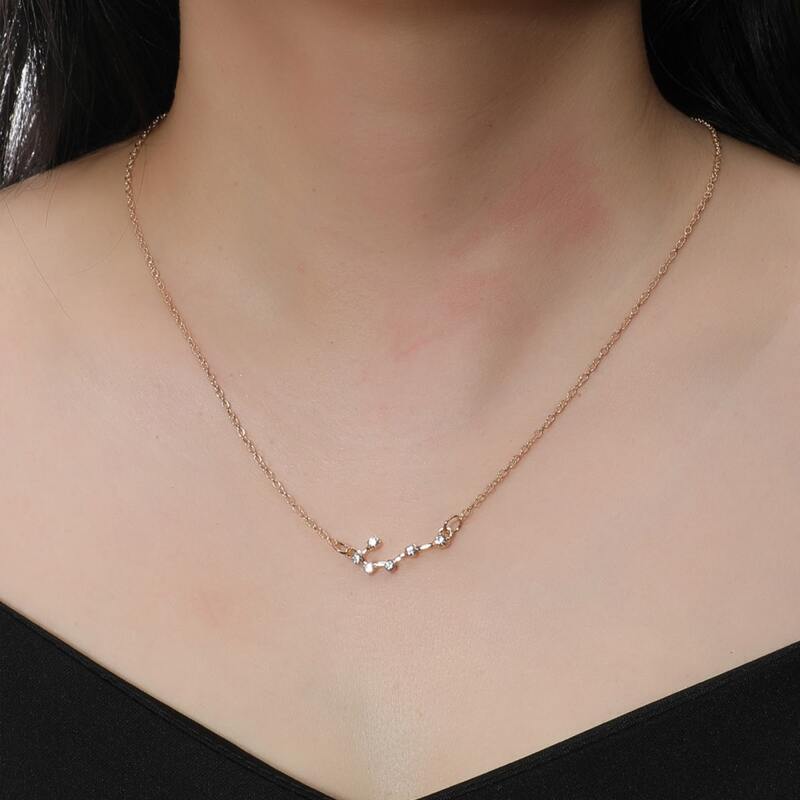

Rhinestone Pendant Necklace, Gold
