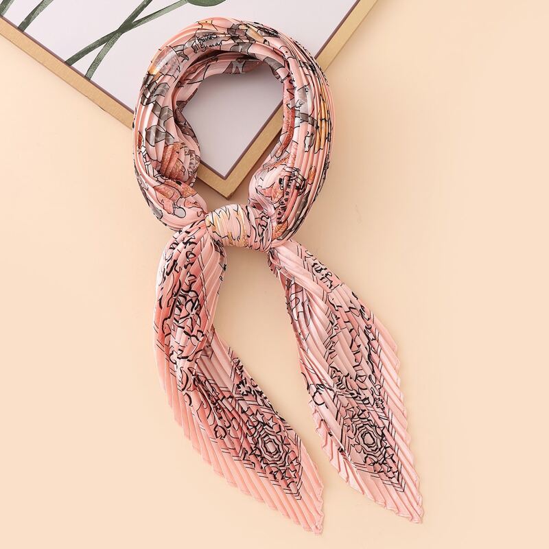 

Floral Pleated Bandana, Multicolor