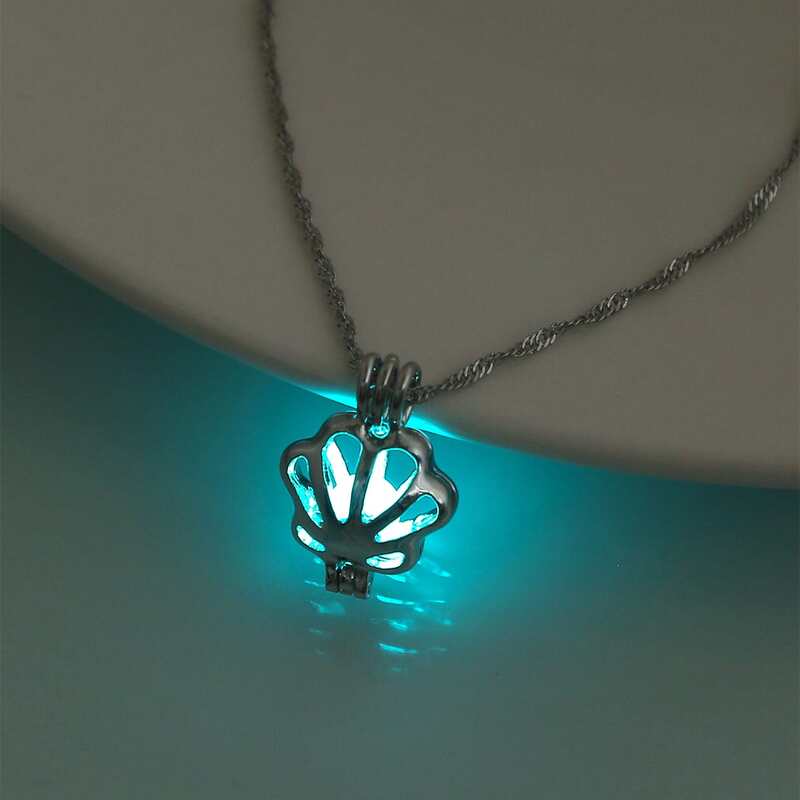 

Glow In The Dark Necklace, Silver