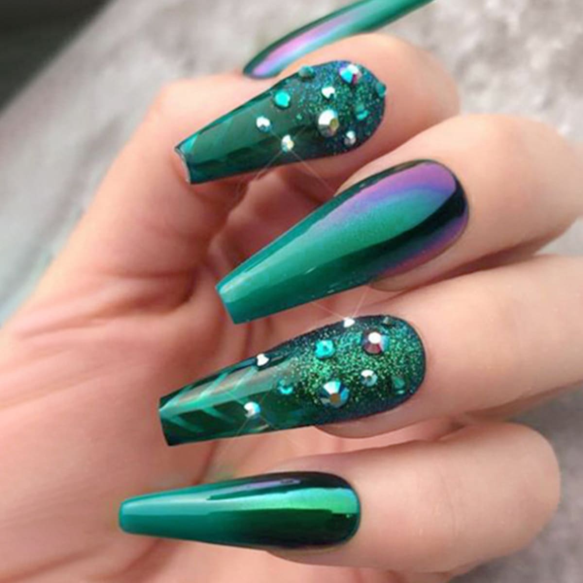 

24pcs Rhinestone Decor Fake Nail & 24pcs Tape, Dark green
