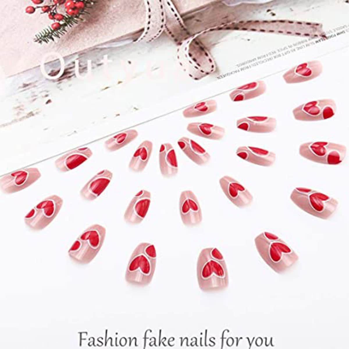 

24pcs Heart Pattern Fake Nail, Pink