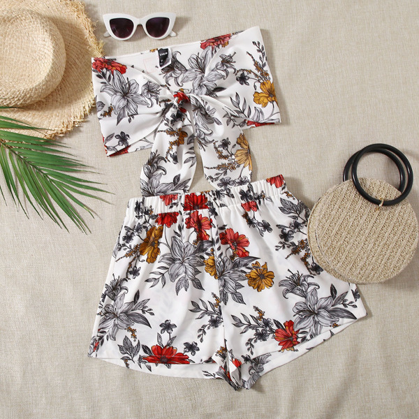 

Tie Front Floral Tube Top & Shorts Set, Multicolor