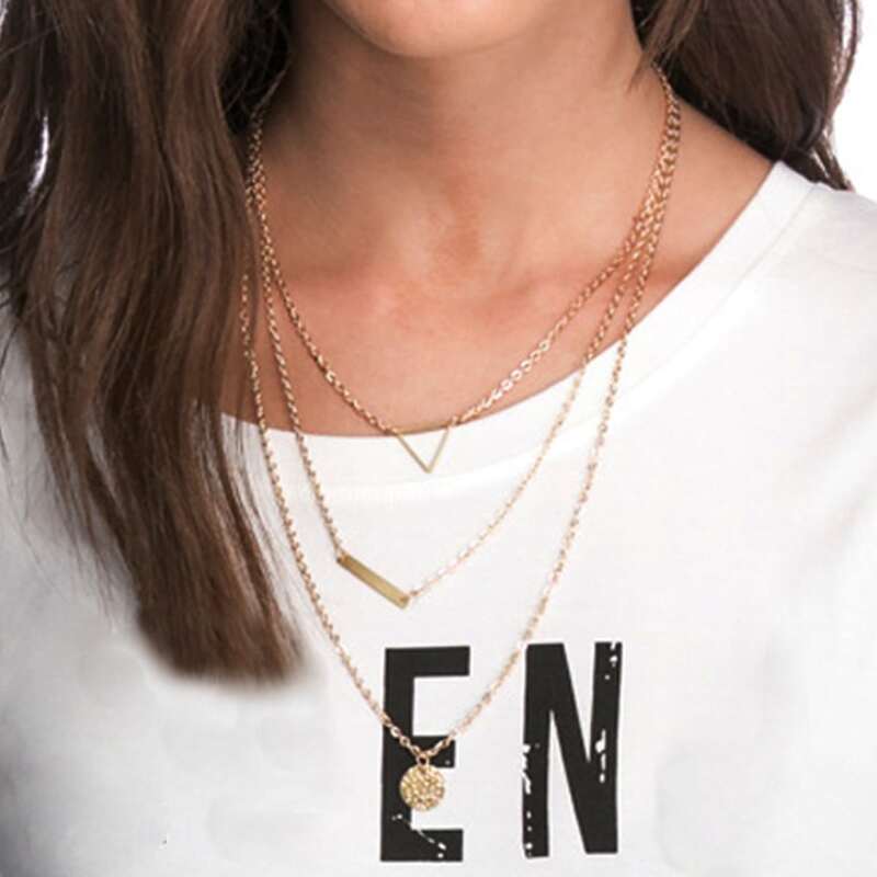 

1pc Geometric Charm Layered Necklace, Gold
