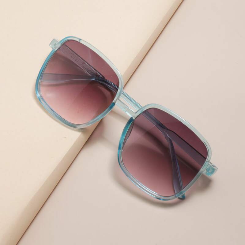 

Square Frame Sunglasses