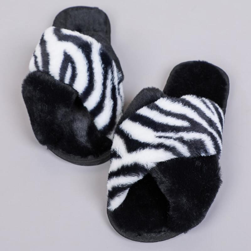 

Zebra Striped Fluffy Slippers, Black and white