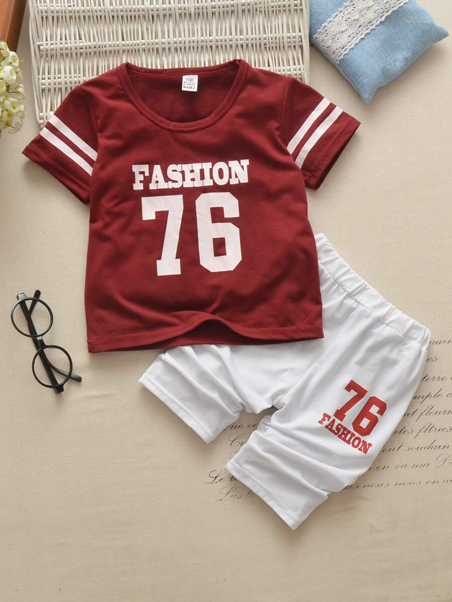 SHEIN 小男童校園風條紋字母圖案T恤和運動短褲 - 紅白色 - 查看 1