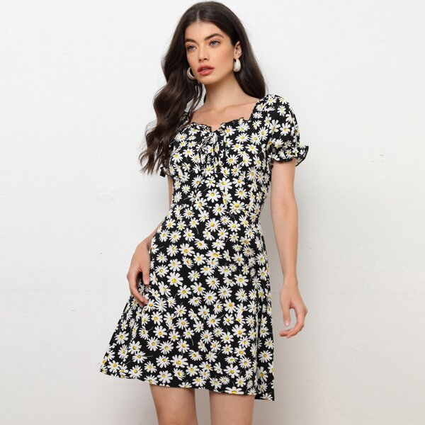 

All Over Daisy Print Flounce Sleeve A-line Dress, Multicolor