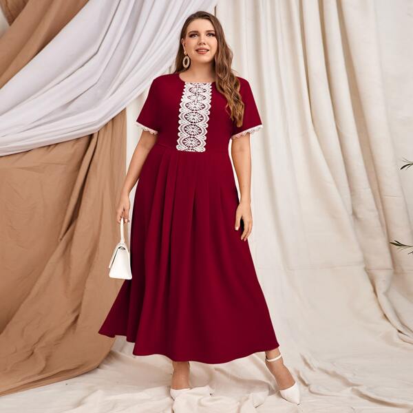 

Plus Contrast Lace Pleated Detail Dress, Burgundy