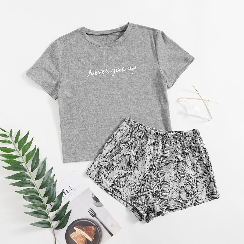 

Slogan & Snakeskin Print Pajama Set, Grey