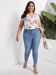 SHEIN VCAY Plus V-neck Floral Top - Multicolor - View 4