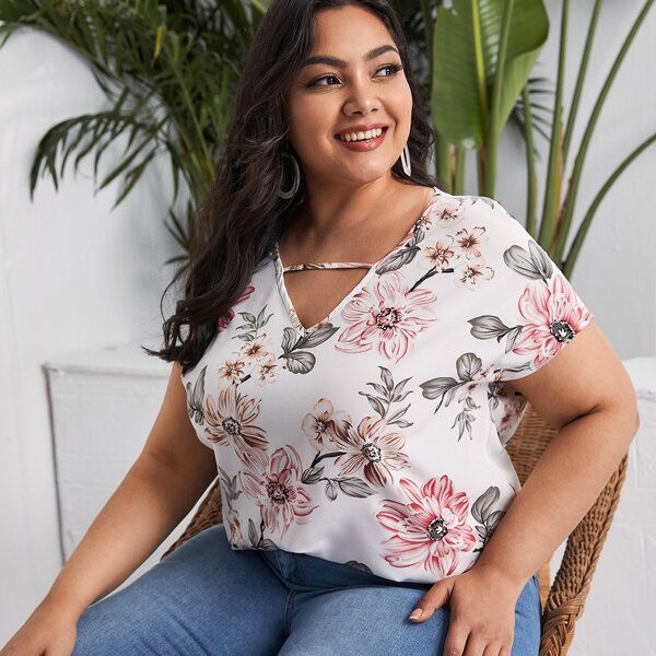 

Plus V-neck Floral Top, Multicolor