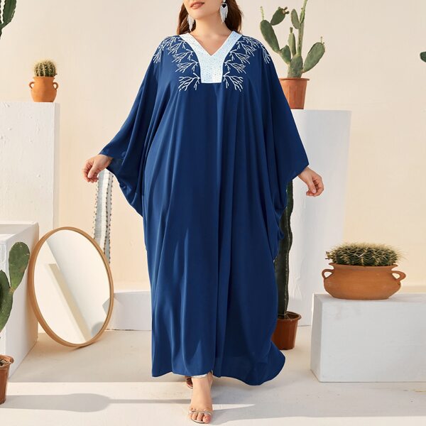 

Plus Rhinestone Front Embroidery Yoke Kaftan, Navy blue